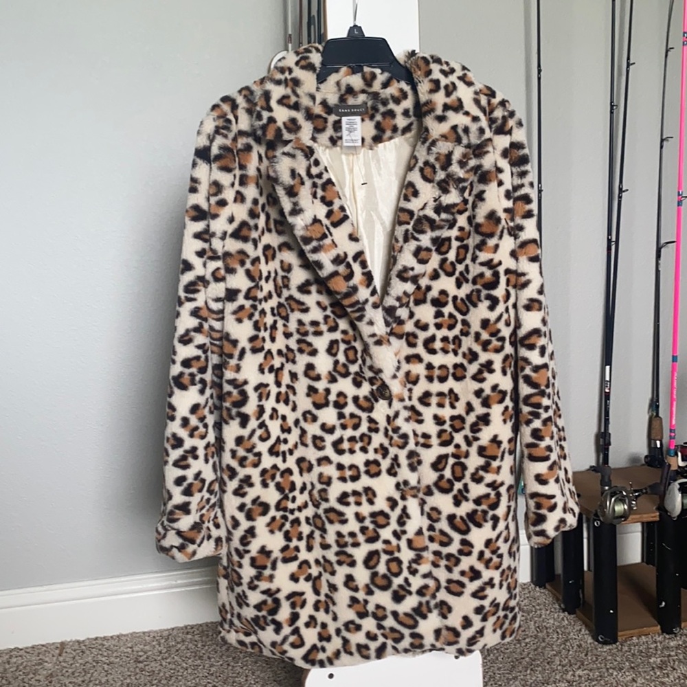Leopard faux fur coat